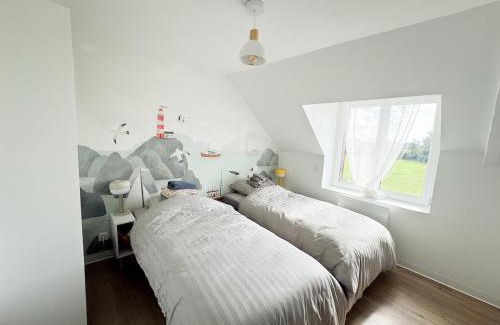 Le Vivier-sur-Mer House | Brise Marine