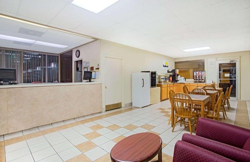 Bristol Hotel | Bristol Parkway inn
