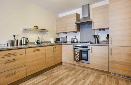 Bristol Floating Harbour Apartment | Bristol Serviced Stay for Pros