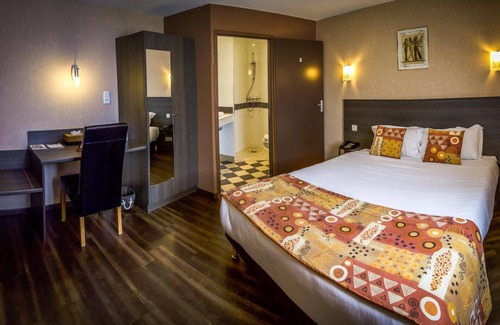 Saint-Andre-de-la-Marche Hotel | Brit Hotel Azur - Cholet