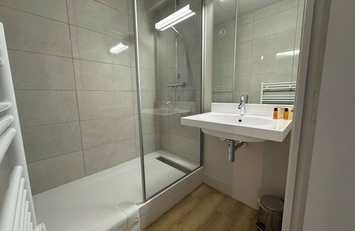 Carhaix-Plouguer Hotel | Brit Hotel Confort Carhaix