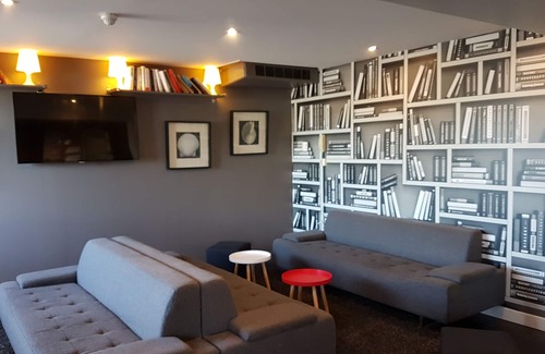 Perols Hotel | Brit Hotel Confort Montpellier Parc Expositions