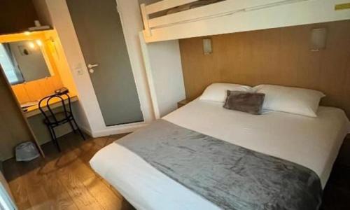Lescar Hotel | Brit Hotel Essentiel Pau Lescar