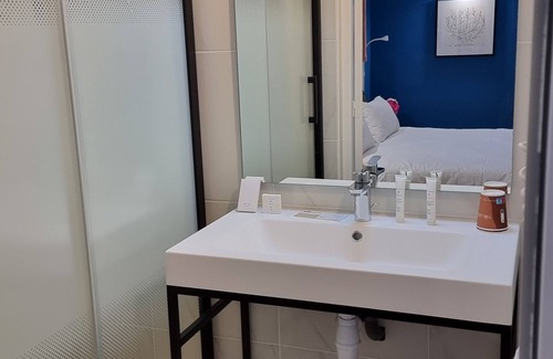 Les Pennes-Mirabeau Hotel | Brit Hotel Marseille Aéroport