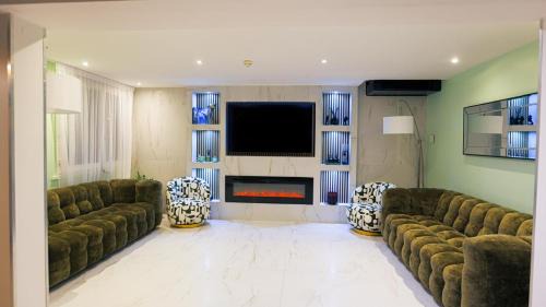 Perols Hotel | Brit Hotel Montpellier Parc Expo