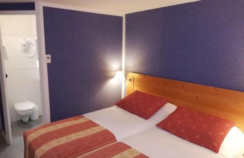 Fumel Hotel | Brit Hotel Vallee du Lot