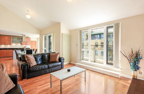 Newhaven Apartment | Britannia Penthouse