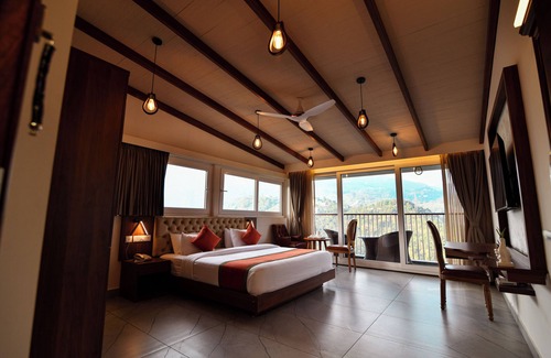 Kunchithanny Resort | British County Resort