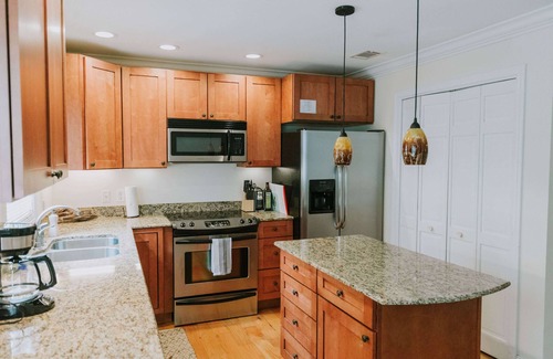 Biloxi Condo | Britt's Creek Condo - the perfect location in Ocean Springs!