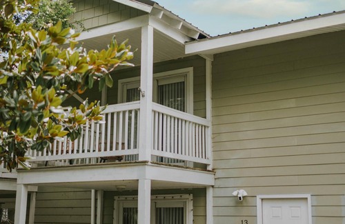Biloxi Condo | Britt's Creek Condo - the perfect location in Ocean Springs!