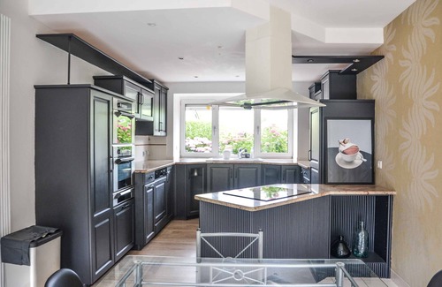La Fresnais Villa | Brittany lovers, ideal accommodation for large family or between friends