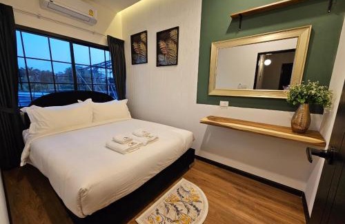 Na Chom Thian Villa | Brittany Private Pool Villa-Pattaya
