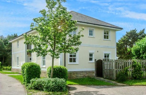 Aldeburgh Apartment | Britten Close