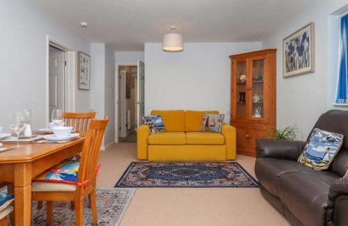 Brixham House | Brixham Breeze Cabin