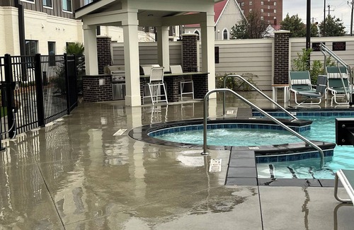 Downtown Apartment | BROAD STREET ADJACENT 4 miles from masters 2br/2bth Luxury Apartment Augusta Ga
