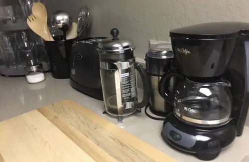 Nevada City Apartment | Broad Street Studio-LOCATION! walk to town
