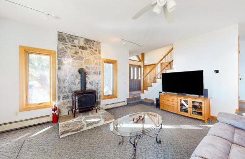 Malletts Bay House | Broadlake
