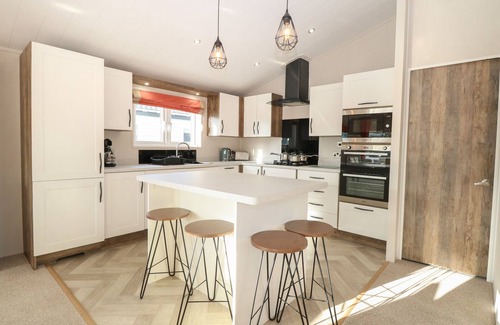 Hopton Cottage | Broadland Sands Lodge