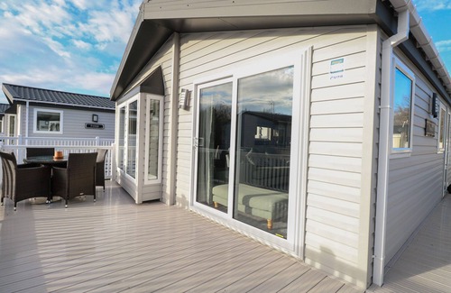 Hopton Cottage | Broadland Sands Lodge