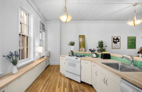 SoHo Apartment | Broadway Oasis by StayHaus | Full-floor Soho 1BR