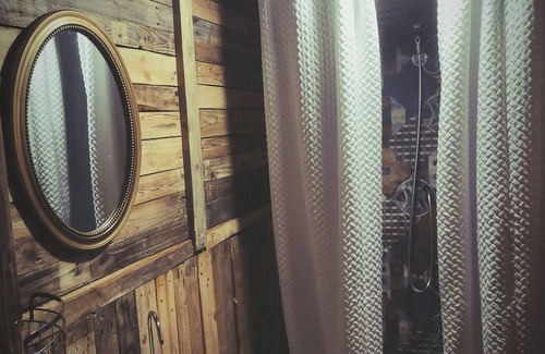Lapalisse House | Brocante-style lodge tent