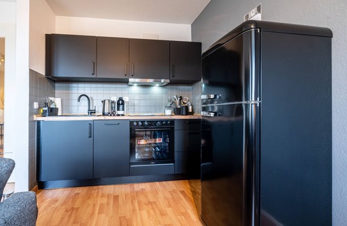 Ottersleben Apartment | BROCKHEUS Apartments: Deluxe Apart. I Airconditioning I Parking I WiFi I Balcony