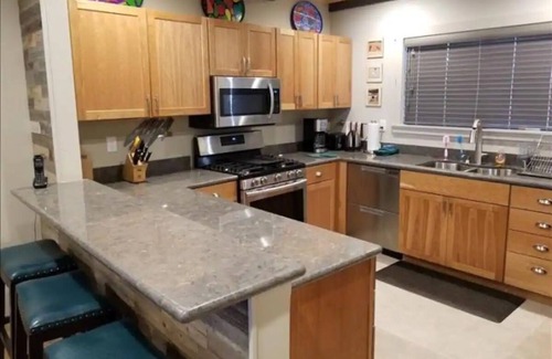Brockway Condo | Brockway Springs #12 Early June dates available please inquire!