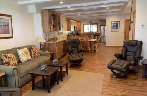 Brockway House | Brockway Springs Lake View Townhome- #32