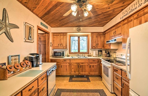 Brocton House | Brocton Escape: Skiing, Snowtubing, Hiking!