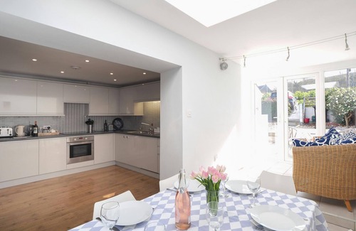 New Quay Cottage | Brodawel, New Quay - Three Bedroom Cottage, Sleeps 6