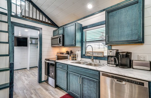 Broken Bow Cabin | Broken Bow Cabin w/Hot Tub, Fire Pit & Creek View