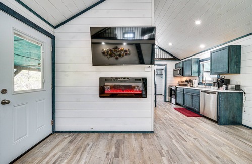 Broken Bow Cabin | Broken Bow Cabin w/Hot Tub, Fire Pit & Creek View