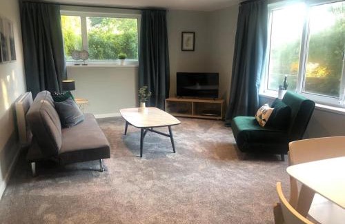 Keighley Apartment | Bronte Country - 2 Bed Apartment near Cliffe Castle