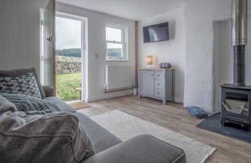 St Brides House | Brook Cottage - 1 Bedroom Cottage - Dale