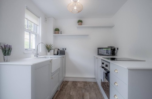 St Brides Cottage | Brook Cottage - 2 Bedroom Cottage - Dale