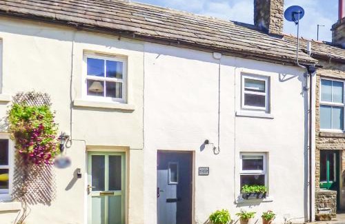 Askrigg House | Brook Cottage Askrigg