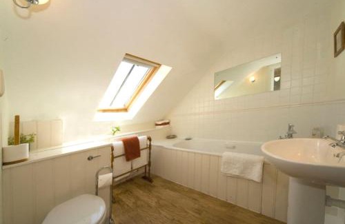 Glastonbury House | Brook Cottage