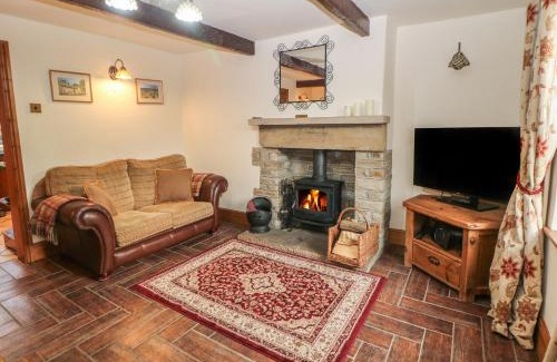 Little Hayfield House | Brook Cottage