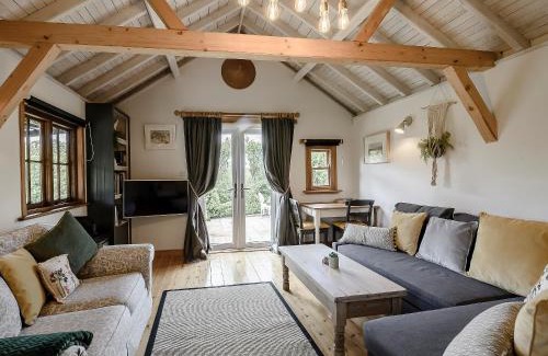 Abbess Roding House | Brook Farm Annex
