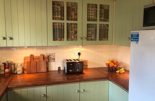Lisnagunogue House | Brook Haven:Traditional Irish Farmhouse