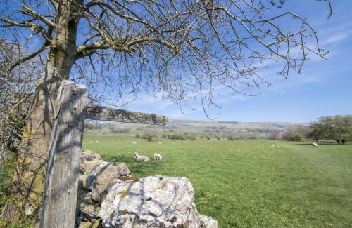 Askrigg House | Brook House