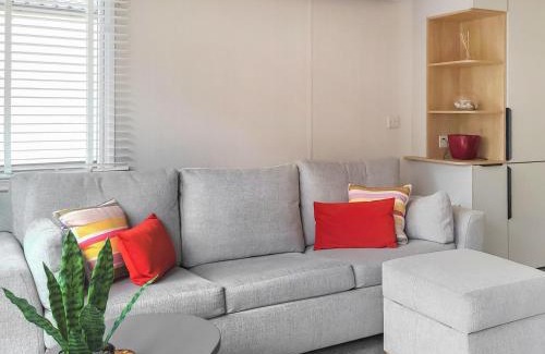 Prenteg House | Brook Retreat