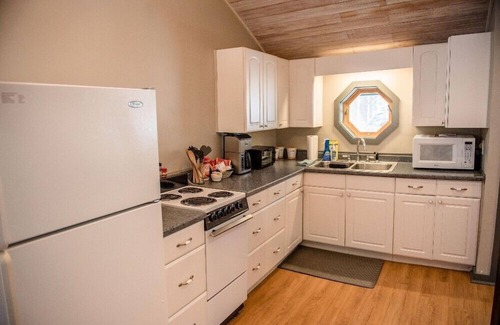 Goshen Cabin | Brook Road Cabin