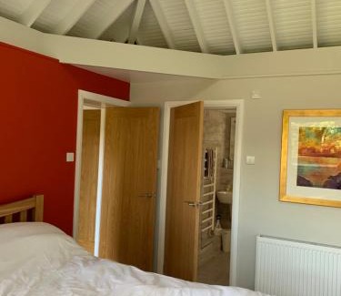 West Kirby Bed & Breakfast | Brookfield Cottage