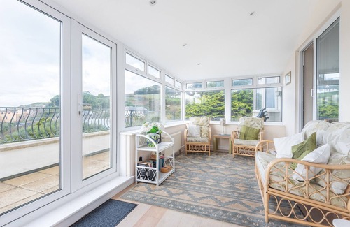 Trenance Cottage | Brookfield, lovely sea views of Mawgan Porth beach