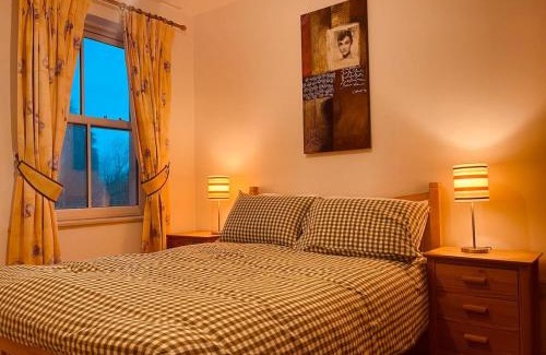 Herbertstown Ski Chalet | Brookhaven Lodge