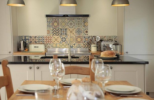 Llangennith House | Brooklands Cottage - Four Bedroom House, Sleeps 8