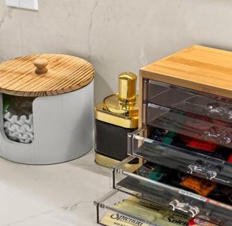 Corey Hill Apartment | Brookline LUX Apt Rooftop GameRoom Subway