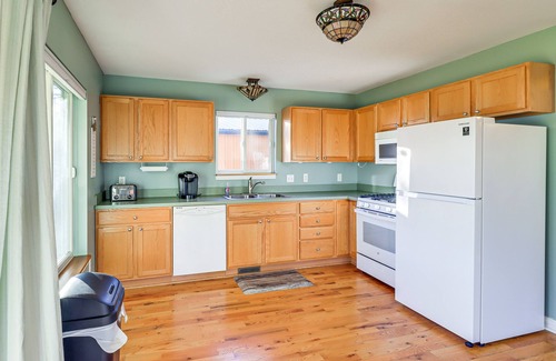 Brooklyn Cottage | Brooklyn Cottage w/Dock - Steps To Wamplers Lake!