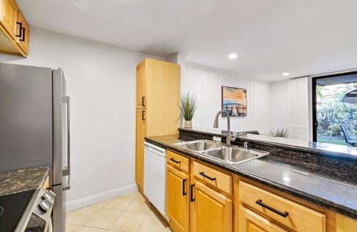 Townsite Apartment | Brooks Beach Vacations Cottage G5 Oceanside